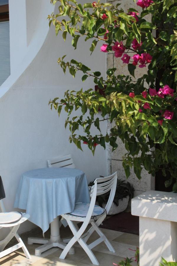 Apartments By The Sea Podgora, Makarska - 6713 Exterior foto